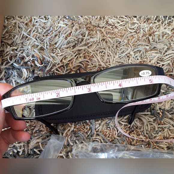 New reading glasses +2.75 magnification strength - Picture 3 of 4
